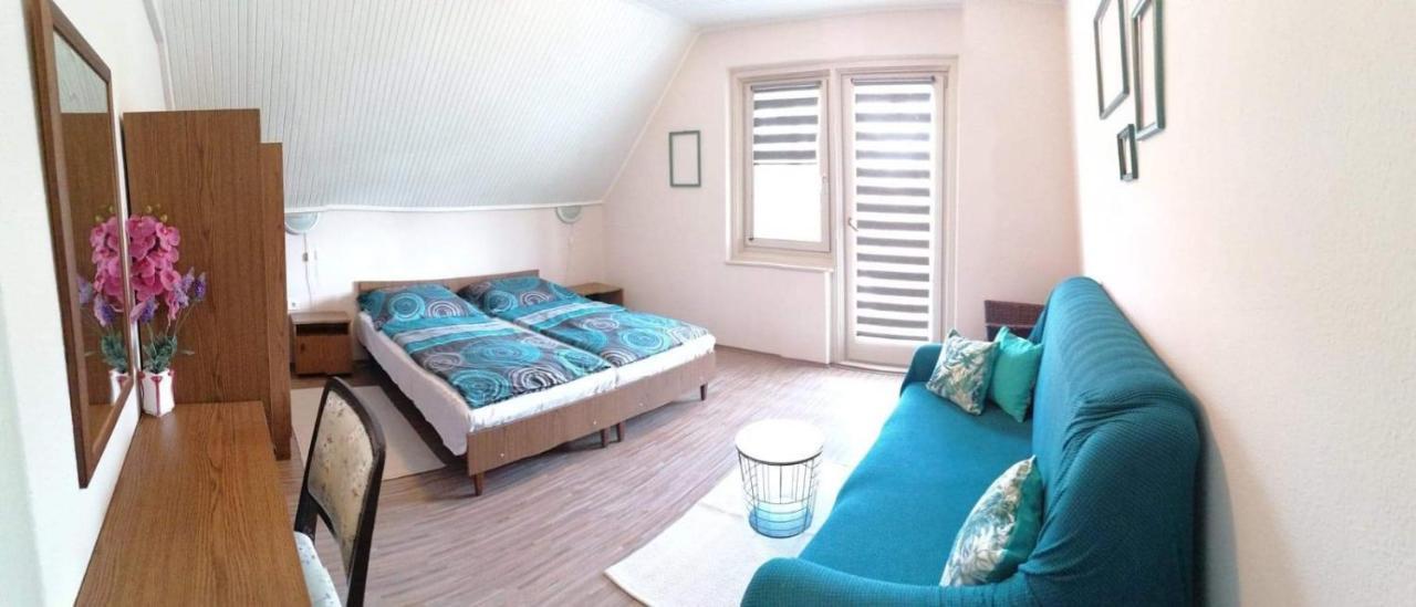 Tinka Haz Apartment Сиофок Екстериор снимка
